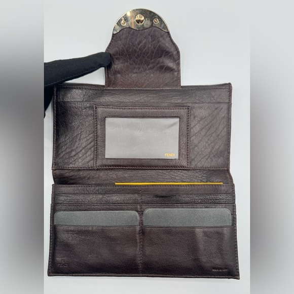 Vintage Fendi Wallet | Very Good Condition - Picture 9 of 14